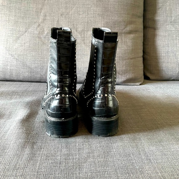 Zara Trafaluc Flat Ankle Silver Studded Boots US 9 / EU 40 - Picture 4 of 6